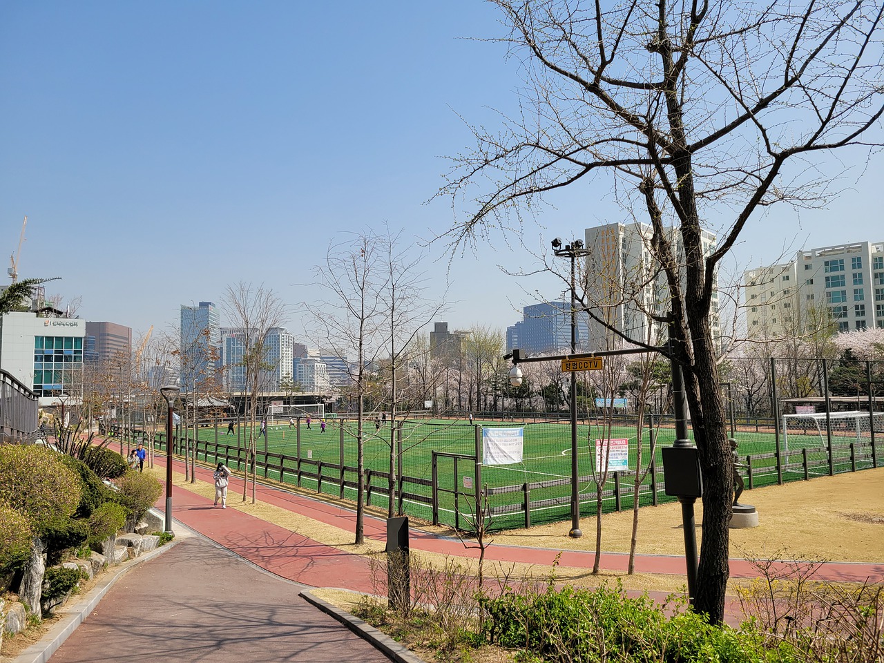 不乏激情與 不乏激情與