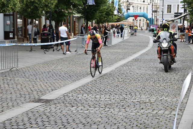 攻守均衡的 攻守均衡的