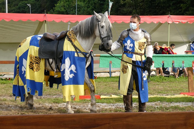 不仅是对他 不仅是对他